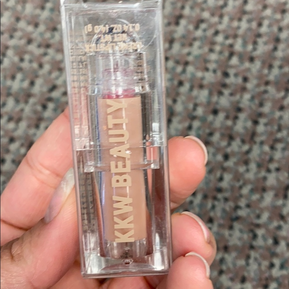 KKW beauty lipstick pink 2